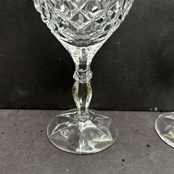 Set of 2 Gorham heavy cut crystal glasses with knobbed stem and star point base - Picture 4 of 9
